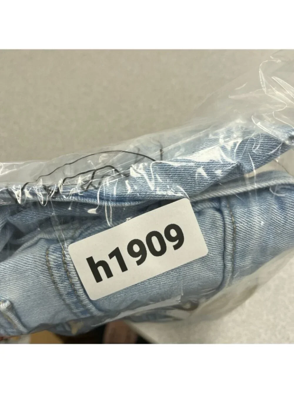 Calvin Klein Women's 30 High Rise Skinny Ankle Light Wash Jeans h1909 - Picture 9 of 9